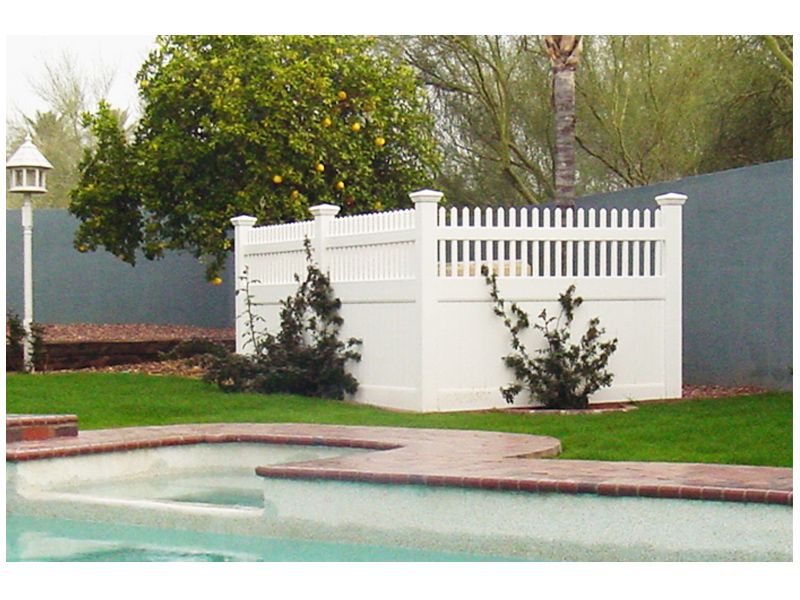 PVC Privacy fence with top picket