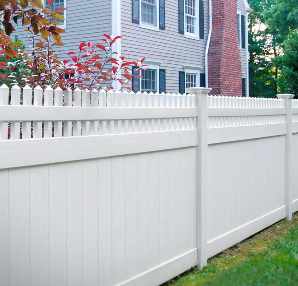 PVC Privacy fence with top picket